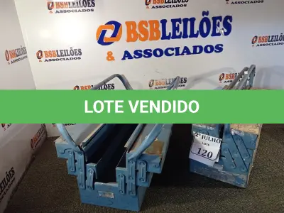 LOTE 120 - 02 CAIXAS PARA FERRAMENTAS. (NO ESTADO) ATENÇÃO! FAZER A VISITAÇÃO ANTES DE ARREMATAR, NÃO SABEMOS SE FUNCIONA. LEILÃO NÃO TEM GARANTIA E NEM DEVOLUÇÃO, SUJEITO A POSSÍVEIS AVARIAS VISÍVEIS/OCULTAS E/OU AUSÊNCIA DE COMPONENTES.