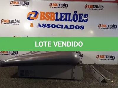 LOTE 129 - 01 MESA DE SOM AMPLIFICADA SKP 24 CANAIS VZ194. (NO ESTADO) ATENÇÃO! FAZER A VISITAÇÃO ANTES DE ARREMATAR, NÃO SABEMOS SE FUNCIONA. LEILÃO NÃO TEM GARANTIA E NEM DEVOLUÇÃO, SUJEITO A POSSÍVEIS AVARIAS VISÍVEIS/OCULTAS E/OU AUSÊNCIA DE COMPONENTES.