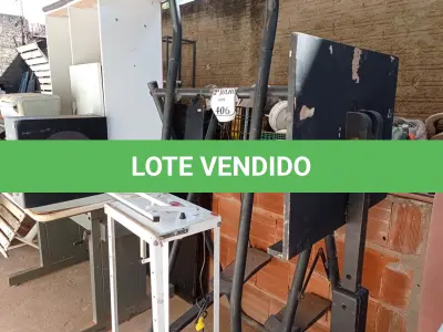 LOTE 406 - 01 SELADORA , 01 SIMULADOR DE CAMINHADA E 01 PÚLPITO EM MADEIRA (NO ESTADO) ATENÇÃO! FAZER A VISITAÇÃO ANTES DE ARREMATAR, NÃO SABEMOS SE FUNCIONA. LEILÃO NÃO TEM GARANTIA E NEM DEVOLUÇÃO, SUJEITO A POSSÍVEIS AVARIAS VISÍVEIS/OCULTAS E/OU AUSÊNCIA DE COMPONENTES.