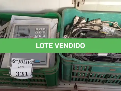 LOTE 331 - 03 CAIXA COM CABOS DIVERSOS E PERIFÉRICOS DIVERSOS (NO ESTADO) ATENÇÃO! FAZER A VISITAÇÃO ANTES DE ARREMATAR, NÃO SABEMOS SE FUNCIONA. LEILÃO NÃO TEM GARANTIA E NEM DEVOLUÇÃO, SUJEITO A POSSÍVEIS AVARIAS VISÍVEIS/OCULTAS E/OU AUSÊNCIA DE COMPONENTES.