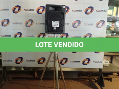 LOTE 260 - 01 CAIXA STANER ATIVA MOD: OS-100SL COM TRIPÉ (NO ESTADO) ATENÇÃO! FAZER A VISITAÇÃO ANTES DE ARREMATAR, NÃO SABEMOS SE FUNCIONA. LEILÃO NÃO TEM GARANTIA E NEM DEVOLUÇÃO, SUJEITO A POSSÍVEIS AVARIAS VISÍVEIS/OCULTAS E/OU AUSÊNCIA DE COMPONENTES.