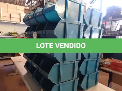 LOTE 244 - CAIXAS ORGANIZADORAS (NO ESTADO) ATENÇÃO! FAZER A VISITAÇÃO ANTES DE ARREMATAR, NÃO SABEMOS SE FUNCIONA. LEILÃO NÃO TEM GARANTIA E NEM DEVOLUÇÃO, SUJEITO A POSSÍVEIS AVARIAS VISÍVEIS/OCULTAS E/OU AUSÊNCIA DE COMPONENTES.