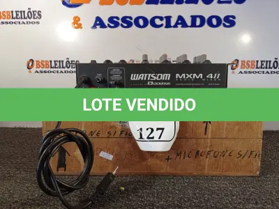 LOTE 127 - 01 MESA DE SOM WATTSOM MXM 4II COM CAIXA DE MADEIRA. (NO ESTADO) ATENÇÃO! FAZER A VISITAÇÃO ANTES DE ARREMATAR, NÃO SABEMOS SE FUNCIONA. LEILÃO NÃO TEM GARANTIA E NEM DEVOLUÇÃO, SUJEITO A POSSÍVEIS AVARIAS VISÍVEIS/OCULTAS E/OU AUSÊNCIA DE COMPONENTES.