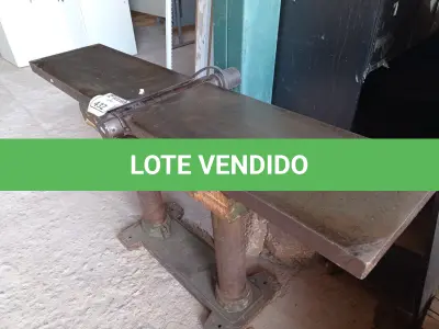 LOTE 432 - 01 PLAINA DESEMPENADEIRA PARA MARCENARIA (NO ESTADO) ATENÇÃO! FAZER A VISITAÇÃO ANTES DE ARREMATAR, NÃO SABEMOS SE FUNCIONA. LEILÃO NÃO TEM GARANTIA E NEM DEVOLUÇÃO, SUJEITO A POSSÍVEIS AVARIAS VISÍVEIS/OCULTAS E/OU AUSÊNCIA DE COMPONENTES.