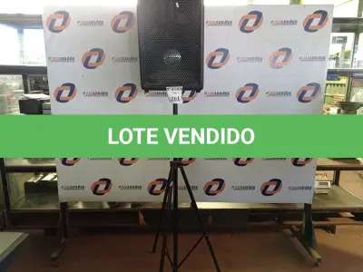 LOTE 261 - 01 CAIXA DE SOM MARCA SELENIUM PASSIVA COM TRIPE (NO ESTADO) ATENÇÃO! FAZER A VISITAÇÃO ANTES DE ARREMATAR, NÃO SABEMOS SE FUNCIONA. LEILÃO NÃO TEM GARANTIA E NEM DEVOLUÇÃO, SUJEITO A POSSÍVEIS AVARIAS VISÍVEIS/OCULTAS E/OU AUSÊNCIA DE COMPONENTES.