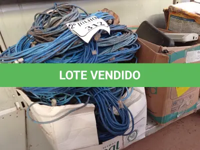 LOTE 312 - 01 CAIXA COM MATERIAIS DIVERSOS E CABOS DE REDE (NO ESTADO) ATENÇÃO! FAZER A VISITAÇÃO ANTES DE ARREMATAR, NÃO SABEMOS SE FUNCIONA. LEILÃO NÃO TEM GARANTIA E NEM DEVOLUÇÃO, SUJEITO A POSSÍVEIS AVARIAS VISÍVEIS/OCULTAS E/OU AUSÊNCIA DE COMPONENTES.