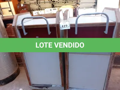 LOTE 419 - 02 LIXEIRAS EM MADEIRA (NO ESTADO) ATENÇÃO! FAZER A VISITAÇÃO ANTES DE ARREMATAR, NÃO SABEMOS SE FUNCIONA. LEILÃO NÃO TEM GARANTIA E NEM DEVOLUÇÃO, SUJEITO A POSSÍVEIS AVARIAS VISÍVEIS/OCULTAS E/OU AUSÊNCIA DE COMPONENTES.