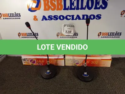 LOTE 128 - 02 MICROFONES DE MESA PROFISSIONAL MMF 302. (NO ESTADO) ATENÇÃO! FAZER A VISITAÇÃO ANTES DE ARREMATAR, NÃO SABEMOS SE FUNCIONA. LEILÃO NÃO TEM GARANTIA E NEM DEVOLUÇÃO, SUJEITO A POSSÍVEIS AVARIAS VISÍVEIS/OCULTAS E/OU AUSÊNCIA DE COMPONENTES.