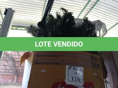 LOTE 116 - 01 ARVORE DE NATAL E 01 REDE DE VÔLEI. (NO ESTADO) ATENÇÃO! FAZER A VISITAÇÃO ANTES DE ARREMATAR, NÃO SABEMOS SE FUNCIONA. LEILÃO NÃO TEM GARANTIA E NEM DEVOLUÇÃO, SUJEITO A POSSÍVEIS AVARIAS VISÍVEIS/OCULTAS E/OU AUSÊNCIA DE COMPONENTES.