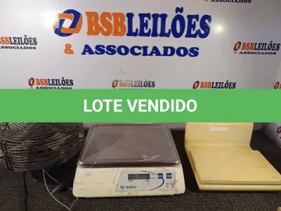 LOTE 344 - 02 BALANÇAS DIGITAIS E 01 VENTILADOR EXAUSTOR (NO ESTADO) ATENÇÃO! FAZER A VISITAÇÃO ANTES DE ARREMATAR, NÃO SABEMOS SE FUNCIONA. LEILÃO NÃO TEM GARANTIA E NEM DEVOLUÇÃO, SUJEITO A POSSÍVEIS AVARIAS VISÍVEIS/OCULTAS E/OU AUSÊNCIA DE COMPONENTES.