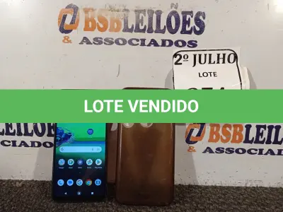 LOTE 374 - 01 CELULAR MOTOROLA MOTO G8 PLAY 32GB (NO ESTADO) ATENÇÃO! FAZER A VISITAÇÃO ANTES DE ARREMATAR, NÃO SABEMOS SE FUNCIONA. LEILÃO NÃO TEM GARANTIA E NEM DEVOLUÇÃO, SUJEITO A POSSÍVEIS AVARIAS VISÍVEIS/OCULTAS E/OU AUSÊNCIA DE COMPONENTES.