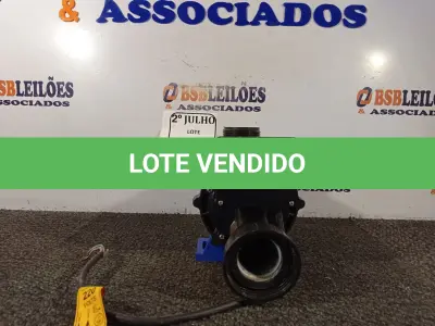 LOTE 215 - 01 BOMBA D’ÁGUA (NO ESTADO) ATENÇÃO! FAZER A VISITAÇÃO ANTES DE ARREMATAR, NÃO SABEMOS SE FUNCIONA. LEILÃO NÃO TEM GARANTIA E NEM DEVOLUÇÃO, SUJEITO A POSSÍVEIS AVARIAS VISÍVEIS/OCULTAS E/OU AUSÊNCIA DE COMPONENTES.