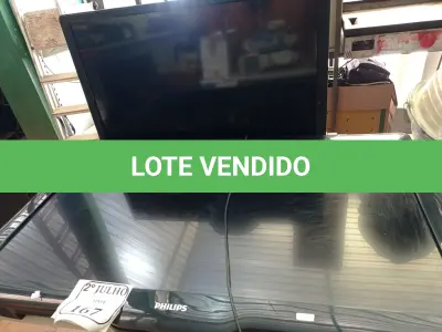 LOTE 167 - 02 TVS SENDO UMA PHILIPS 40” E CCE 32” COM AVARIAS. (NO ESTADO) ATENÇÃO! FAZER A VISITAÇÃO ANTES DE ARREMATAR, NÃO SABEMOS SE FUNCIONA. LEILÃO NÃO TEM GARANTIA E NEM DEVOLUÇÃO, SUJEITO A POSSÍVEIS AVARIAS VISÍVEIS/OCULTAS E/OU AUSÊNCIA DE COMPONENTES.