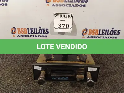 LOTE 370 - 01 RADIO TAPE ANTIGO (NO ESTADO) ATENÇÃO! FAZER A VISITAÇÃO ANTES DE ARREMATAR, NÃO SABEMOS SE FUNCIONA. LEILÃO NÃO TEM GARANTIA E NEM DEVOLUÇÃO, SUJEITO A POSSÍVEIS AVARIAS VISÍVEIS/OCULTAS E/OU AUSÊNCIA DE COMPONENTES.