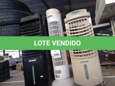 LOTE 300 - 02 CLIMATIZADORES E 01 VENTILADOR DE COLUNA COM AVARIAS (NO ESTADO) ATENÇÃO! FAZER A VISITAÇÃO ANTES DE ARREMATAR, NÃO SABEMOS SE FUNCIONA. LEILÃO NÃO TEM GARANTIA E NEM DEVOLUÇÃO, SUJEITO A POSSÍVEIS AVARIAS VISÍVEIS/OCULTAS E/OU AUSÊNCIA DE COMPONENTES.