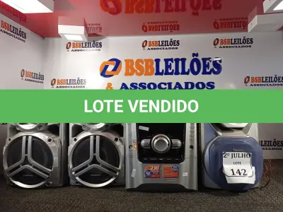 LOTE 142 - 01 SOM PANASONIC  COM 03 CAIXAS .(NO ESTADO) ATENÇÃO! FAZER A VISITAÇÃO ANTES DE ARREMATAR, NÃO SABEMOS SE FUNCIONA. LEILÃO NÃO TEM GARANTIA E NEM DEVOLUÇÃO, SUJEITO A POSSÍVEIS AVARIAS VISÍVEIS/OCULTAS E/OU AUSÊNCIA DE COMPONENTES.