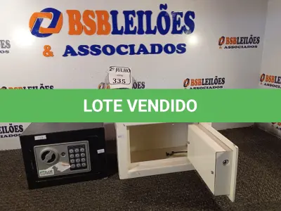 LOTE 335 - 02 COFRES DIGITAIS (NO ESTADO) ATENÇÃO! FAZER A VISITAÇÃO ANTES DE ARREMATAR, NÃO SABEMOS SE FUNCIONA. LEILÃO NÃO TEM GARANTIA E NEM DEVOLUÇÃO, SUJEITO A POSSÍVEIS AVARIAS VISÍVEIS/OCULTAS E/OU AUSÊNCIA DE COMPONENTES.