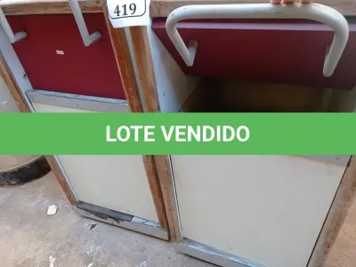 LOTE 419 - 02 LIXEIRAS EM MADEIRA (NO ESTADO) ATENÇÃO! FAZER A VISITAÇÃO ANTES DE ARREMATAR, NÃO SABEMOS SE FUNCIONA. LEILÃO NÃO TEM GARANTIA E NEM DEVOLUÇÃO, SUJEITO A POSSÍVEIS AVARIAS VISÍVEIS/OCULTAS E/OU AUSÊNCIA DE COMPONENTES.
