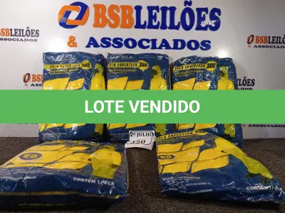 LOTE 350 - 05 MACACÕES DE SEGURANÇA VOLH GOVERTECH 300 TAMANHO EG. (NO ESTADO) ATENÇÃO! FAZER A VISITAÇÃO ANTES DE ARREMATAR, NÃO SABEMOS SE FUNCIONA. LEILÃO NÃO TEM GARANTIA E NEM DEVOLUÇÃO, SUJEITO A POSSÍVEIS AVARIAS VISÍVEIS/OCULTAS E/OU AUSÊNCIA DE COMPONENTES.