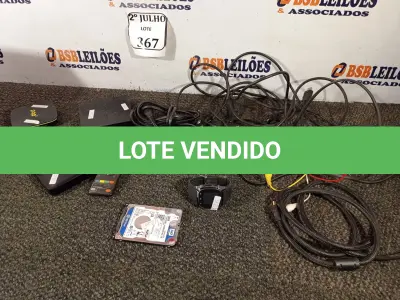 LOTE 367 - 03 TV BOX ,01 HD PARA NOTEBOOK ,01 RELÓGIO E CABOS DIVERSOS (NO ESTADO) ATENÇÃO! FAZER A VISITAÇÃO ANTES DE ARREMATAR, NÃO SABEMOS SE FUNCIONA. LEILÃO NÃO TEM GARANTIA E NEM DEVOLUÇÃO, SUJEITO A POSSÍVEIS AVARIAS VISÍVEIS/OCULTAS E/OU AUSÊNCIA DE COMPONENTES.