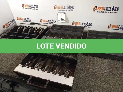 LOTE 346 - 04 BANDEJAS DA CAIXA REGISTADORA (NO ESTADO) ATENÇÃO! FAZER A VISITAÇÃO ANTES DE ARREMATAR, NÃO SABEMOS SE FUNCIONA. LEILÃO NÃO TEM GARANTIA E NEM DEVOLUÇÃO, SUJEITO A POSSÍVEIS AVARIAS VISÍVEIS/OCULTAS E/OU AUSÊNCIA DE COMPONENTES.