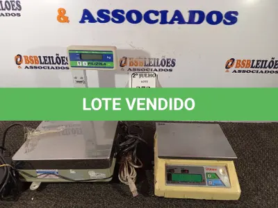 LOTE 372 - 01 BALANÇA PEQUENA FILIZOLA 6KG E 01 BALANÇA PEQUENA URANO (NO ESTADO) ATENÇÃO! FAZER A VISITAÇÃO ANTES DE ARREMATAR, NÃO SABEMOS SE FUNCIONA. LEILÃO NÃO TEM GARANTIA E NEM DEVOLUÇÃO, SUJEITO A POSSÍVEIS AVARIAS VISÍVEIS/OCULTAS E/OU AUSÊNCIA DE COMPONENTES.