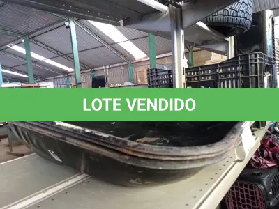 LOTE 304 - 03 CUBAS PARA CARRINHO DE MÃO E CAIXA COM PEÇAS (NO ESTADO) ATENÇÃO! FAZER A VISITAÇÃO ANTES DE ARREMATAR, NÃO SABEMOS SE FUNCIONA. LEILÃO NÃO TEM GARANTIA E NEM DEVOLUÇÃO, SUJEITO A POSSÍVEIS AVARIAS VISÍVEIS/OCULTAS E/OU AUSÊNCIA DE COMPONENTES.