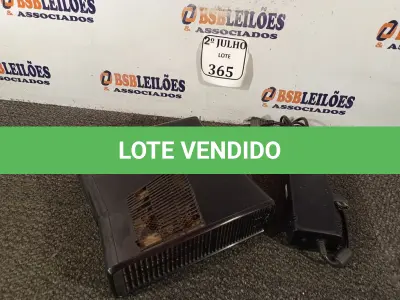 LOTE 365 - 01 CONSOLE DE XBOX 360 COM FONTE (NO ESTADO) ATENÇÃO! FAZER A VISITAÇÃO ANTES DE ARREMATAR, NÃO SABEMOS SE FUNCIONA. LEILÃO NÃO TEM GARANTIA E NEM DEVOLUÇÃO, SUJEITO A POSSÍVEIS AVARIAS VISÍVEIS/OCULTAS E/OU AUSÊNCIA DE COMPONENTES.