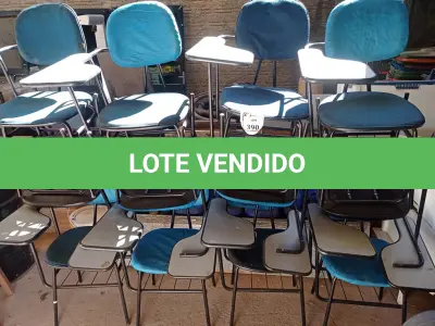 LOTE 390 - 12 CADEIRAS UNIVERSITÁRIAS (NO ESTADO) ATENÇÃO! FAZER A VISITAÇÃO ANTES DE ARREMATAR, NÃO SABEMOS SE FUNCIONA. LEILÃO NÃO TEM GARANTIA E NEM DEVOLUÇÃO, SUJEITO A POSSÍVEIS AVARIAS VISÍVEIS/OCULTAS E/OU AUSÊNCIA DE COMPONENTES.