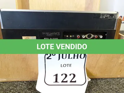 LOTE 122 - 01 TAPE DECK TECHNICS COM CAIXA DE MADEIRA. (NO ESTADO) ATENÇÃO! FAZER A VISITAÇÃO ANTES DE ARREMATAR, NÃO SABEMOS SE FUNCIONA. LEILÃO NÃO TEM GARANTIA E NEM DEVOLUÇÃO, SUJEITO A POSSÍVEIS AVARIAS VISÍVEIS/OCULTAS E/OU AUSÊNCIA DE COMPONENTES.