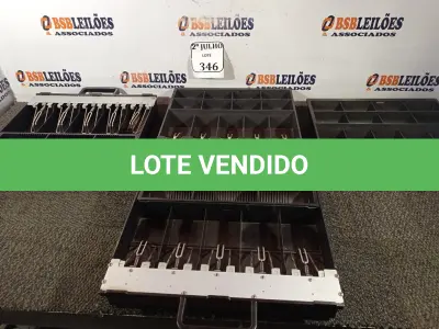 LOTE 346 - 04 BANDEJAS DA CAIXA REGISTADORA (NO ESTADO) ATENÇÃO! FAZER A VISITAÇÃO ANTES DE ARREMATAR, NÃO SABEMOS SE FUNCIONA. LEILÃO NÃO TEM GARANTIA E NEM DEVOLUÇÃO, SUJEITO A POSSÍVEIS AVARIAS VISÍVEIS/OCULTAS E/OU AUSÊNCIA DE COMPONENTES.