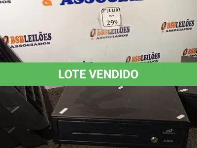 LOTE 299 - 02 CAIXAS REGISTRADORAS (NO ESTADO) ATENÇÃO! FAZER A VISITAÇÃO ANTES DE ARREMATAR, NÃO SABEMOS SE FUNCIONA. LEILÃO NÃO TEM GARANTIA E NEM DEVOLUÇÃO, SUJEITO A POSSÍVEIS AVARIAS VISÍVEIS/OCULTAS E/OU AUSÊNCIA DE COMPONENTES.