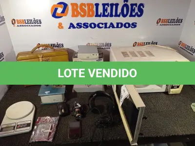 LOTE 268 - 01 MICROONDAS , 01 MÁQUINA DE COSTURA , 01MISTURADOR DE FREQUÊNCIA ,01 CELULAR ANTIGO ,01 BALANÇA DIGITAL ,01 CÂMERA DE SEGURANÇA,01 FONE ,01 MOUSE ,01 HD E 01 GRAVADORA SANSUNG (NO ESTADO) ATENÇÃO! FAZER A VISITAÇÃO ANTES DE ARREMATAR, NÃO SABEMOS SE FUNCIONA. LEILÃO NÃO TEM GARANTIA E NEM DEVOLUÇÃO, SUJEITO A POSSÍVEIS AVARIAS VISÍVEIS/OCULTAS E/OU AUSÊNCIA DE COMPONENTES.