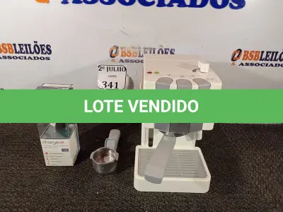 LOTE 341 - 01 CAFETEIRA EXPRESSO E 01 RELÓGIO FITBIT (NO ESTADO) ATENÇÃO! FAZER A VISITAÇÃO ANTES DE ARREMATAR, NÃO SABEMOS SE FUNCIONA. LEILÃO NÃO TEM GARANTIA E NEM DEVOLUÇÃO, SUJEITO A POSSÍVEIS AVARIAS VISÍVEIS/OCULTAS E/OU AUSÊNCIA DE COMPONENTES.