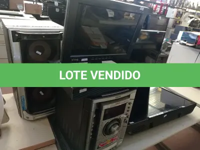 LOTE 271 - 01 TV SANSUNG 40”,01 TV SONY 32” ,01 SERVIDOR DE REDE ,01 MONITOR CCE ,01 APARELHO DE SOM SONY E 01 CAIXA DE SOM (NO ESTADO) ATENÇÃO! FAZER A VISITAÇÃO ANTES DE ARREMATAR, NÃO SABEMOS SE FUNCIONA. LEILÃO NÃO TEM GARANTIA E NEM DEVOLUÇÃO, SUJEITO A POSSÍVEIS AVARIAS VISÍVEIS/OCULTAS E/OU AUSÊNCIA DE COMPONENTES.