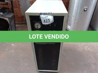 LOTE 425 - 01 ESTABILIZADOR INDUSTRIAL 220V/110V (NO ESTADO) ATENÇÃO! FAZER A VISITAÇÃO ANTES DE ARREMATAR, NÃO SABEMOS SE FUNCIONA. LEILÃO NÃO TEM GARANTIA E NEM DEVOLUÇÃO, SUJEITO A POSSÍVEIS AVARIAS VISÍVEIS/OCULTAS E/OU AUSÊNCIA DE COMPONENTES.
