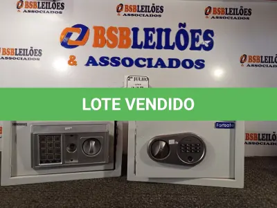 LOTE 327 - 02 COFRES DIGITAIS (NO ESTADO) ATENÇÃO! FAZER A VISITAÇÃO ANTES DE ARREMATAR, NÃO SABEMOS SE FUNCIONA. LEILÃO NÃO TEM GARANTIA E NEM DEVOLUÇÃO, SUJEITO A POSSÍVEIS AVARIAS VISÍVEIS/OCULTAS E/OU AUSÊNCIA DE COMPONENTES.