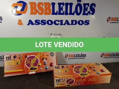 LOTE 199 - 02 MICROFONES DE MESA PROFISSIONAL MMF 302. (NO ESTADO) ATENÇÃO! FAZER A VISITAÇÃO ANTES DE ARREMATAR, NÃO SABEMOS SE FUNCIONA. LEILÃO NÃO TEM GARANTIA E NEM DEVOLUÇÃO, SUJEITO A POSSÍVEIS AVARIAS VISÍVEIS/OCULTAS E/OU AUSÊNCIA DE COMPONENTES.