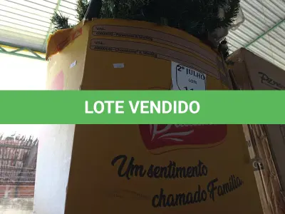 LOTE 116 - 01 ARVORE DE NATAL E 01 REDE DE VÔLEI. (NO ESTADO) ATENÇÃO! FAZER A VISITAÇÃO ANTES DE ARREMATAR, NÃO SABEMOS SE FUNCIONA. LEILÃO NÃO TEM GARANTIA E NEM DEVOLUÇÃO, SUJEITO A POSSÍVEIS AVARIAS VISÍVEIS/OCULTAS E/OU AUSÊNCIA DE COMPONENTES.