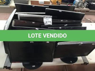 LOTE 279 - 14 MONITORES MARCAS E MODELOS DIVERSOS (NO ESTADO) ATENÇÃO! FAZER A VISITAÇÃO ANTES DE ARREMATAR, NÃO SABEMOS SE FUNCIONA. LEILÃO NÃO TEM GARANTIA E NEM DEVOLUÇÃO, SUJEITO A POSSÍVEIS AVARIAS VISÍVEIS/OCULTAS E/OU AUSÊNCIA DE COMPONENTES.