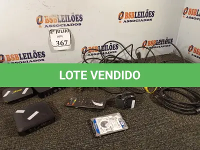 LOTE 367 - 03 TV BOX ,01 HD PARA NOTEBOOK ,01 RELÓGIO E CABOS DIVERSOS (NO ESTADO) ATENÇÃO! FAZER A VISITAÇÃO ANTES DE ARREMATAR, NÃO SABEMOS SE FUNCIONA. LEILÃO NÃO TEM GARANTIA E NEM DEVOLUÇÃO, SUJEITO A POSSÍVEIS AVARIAS VISÍVEIS/OCULTAS E/OU AUSÊNCIA DE COMPONENTES.