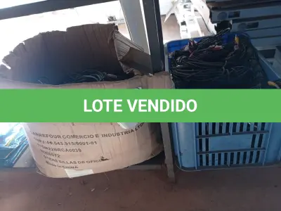LOTE 121 - 01 LOTE COM 02 TIPOS DE CABOS. (NO ESTADO) ATENÇÃO! FAZER A VISITAÇÃO ANTES DE ARREMATAR, NÃO SABEMOS SE FUNCIONA. LEILÃO NÃO TEM GARANTIA E NEM DEVOLUÇÃO, SUJEITO A POSSÍVEIS AVARIAS VISÍVEIS/OCULTAS E/OU AUSÊNCIA DE COMPONENTES.