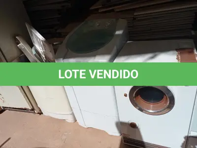 LOTE 413 - 02 TANQUINHOS ,01 LAVADORA DE ROUPAS E 01 FOGÃO 06 BOCAS MARCA DAKO COM AVARIAS (NO ESTADO) ATENÇÃO! FAZER A VISITAÇÃO ANTES DE ARREMATAR, NÃO SABEMOS SE FUNCIONA. LEILÃO NÃO TEM GARANTIA E NEM DEVOLUÇÃO, SUJEITO A POSSÍVEIS AVARIAS VISÍVEIS/OCULTAS E/OU AUSÊNCIA DE COMPONENTES.