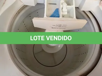 LOTE 403 - 01 MÁQUINA DE LAVAR ROUPAS ELETROLUX 9KG 220V  (NO ESTADO) ATENÇÃO! FAZER A VISITAÇÃO ANTES DE ARREMATAR, NÃO SABEMOS SE FUNCIONA. LEILÃO NÃO TEM GARANTIA E NEM DEVOLUÇÃO, SUJEITO A POSSÍVEIS AVARIAS VISÍVEIS/OCULTAS E/OU AUSÊNCIA DE COMPONENTES.