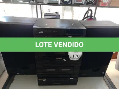 LOTE 170 - 01 SOM 4 EM 1 COM 02 CAIXA MARCA GRADIENTE E 01 VÍDEO CASSETE SEMP THOSHIBA (NO ESTADO) ATENÇÃO! FAZER A VISITAÇÃO ANTES DE ARREMATAR, NÃO SABEMOS SE FUNCIONA. LEILÃO NÃO TEM GARANTIA E NEM DEVOLUÇÃO, SUJEITO A POSSÍVEIS AVARIAS VISÍVEIS/OCULTAS E/OU AUSÊNCIA DE COMPONENTES.