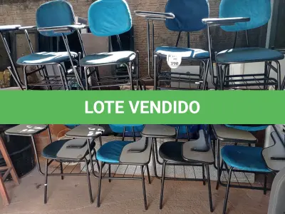 LOTE 390 - 12 CADEIRAS UNIVERSITÁRIAS (NO ESTADO) ATENÇÃO! FAZER A VISITAÇÃO ANTES DE ARREMATAR, NÃO SABEMOS SE FUNCIONA. LEILÃO NÃO TEM GARANTIA E NEM DEVOLUÇÃO, SUJEITO A POSSÍVEIS AVARIAS VISÍVEIS/OCULTAS E/OU AUSÊNCIA DE COMPONENTES.