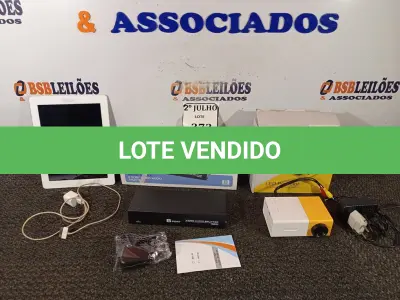 LOTE 373 - 01 IPAD 32GB  SERIE DMPHHUPEDVD2 MODELO A1416 ,01 VÍDEOS ÁUDIO SPLITTER E 01 PROJETOR DE LED (NO ESTADO) ATENÇÃO! FAZER A VISITAÇÃO ANTES DE ARREMATAR, NÃO SABEMOS SE FUNCIONA. LEILÃO NÃO TEM GARANTIA E NEM DEVOLUÇÃO, SUJEITO A POSSÍVEIS AVARIAS VISÍVEIS/OCULTAS E/OU AUSÊNCIA DE COMPONENTES.