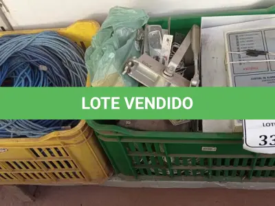 LOTE 331 - 03 CAIXA COM CABOS DIVERSOS E PERIFÉRICOS DIVERSOS (NO ESTADO) ATENÇÃO! FAZER A VISITAÇÃO ANTES DE ARREMATAR, NÃO SABEMOS SE FUNCIONA. LEILÃO NÃO TEM GARANTIA E NEM DEVOLUÇÃO, SUJEITO A POSSÍVEIS AVARIAS VISÍVEIS/OCULTAS E/OU AUSÊNCIA DE COMPONENTES.