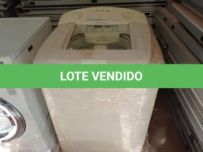 LOTE 403 - 01 MÁQUINA DE LAVAR ROUPAS ELETROLUX 9KG 220V  (NO ESTADO) ATENÇÃO! FAZER A VISITAÇÃO ANTES DE ARREMATAR, NÃO SABEMOS SE FUNCIONA. LEILÃO NÃO TEM GARANTIA E NEM DEVOLUÇÃO, SUJEITO A POSSÍVEIS AVARIAS VISÍVEIS/OCULTAS E/OU AUSÊNCIA DE COMPONENTES.