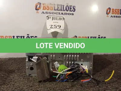 LOTE 259 - 01 APARELHO DE SOM PARA CARRO MARCA CLARION MOD:CX305B (NO ESTADO) ATENÇÃO! FAZER A VISITAÇÃO ANTES DE ARREMATAR, NÃO SABEMOS SE FUNCIONA. LEILÃO NÃO TEM GARANTIA E NEM DEVOLUÇÃO, SUJEITO A POSSÍVEIS AVARIAS VISÍVEIS/OCULTAS E/OU AUSÊNCIA DE COMPONENTES.